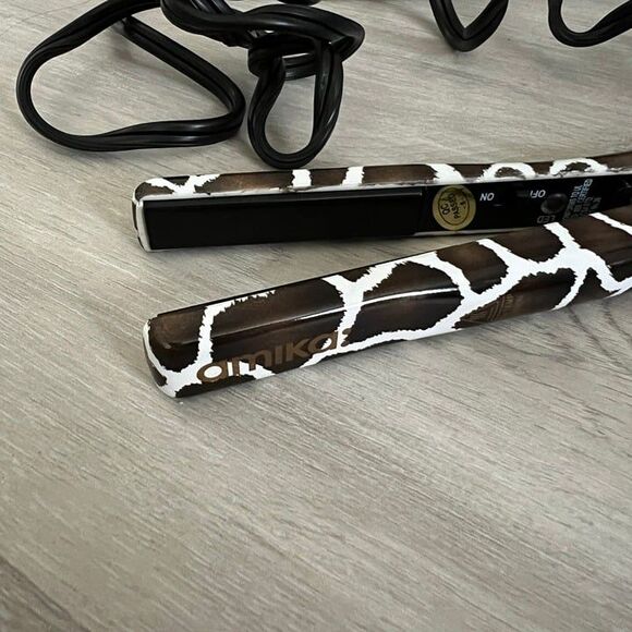 Small Flat Iron Giraffe print - Picture 3 of 5